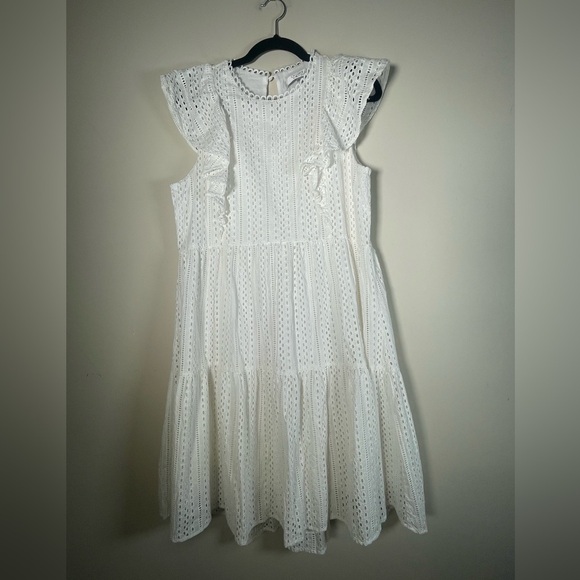 CROSBY by MOLLIE BURCH Joe Joe White Eyelet flutter Sleeve Dress Sz L Tiered - Picture 5 of 16